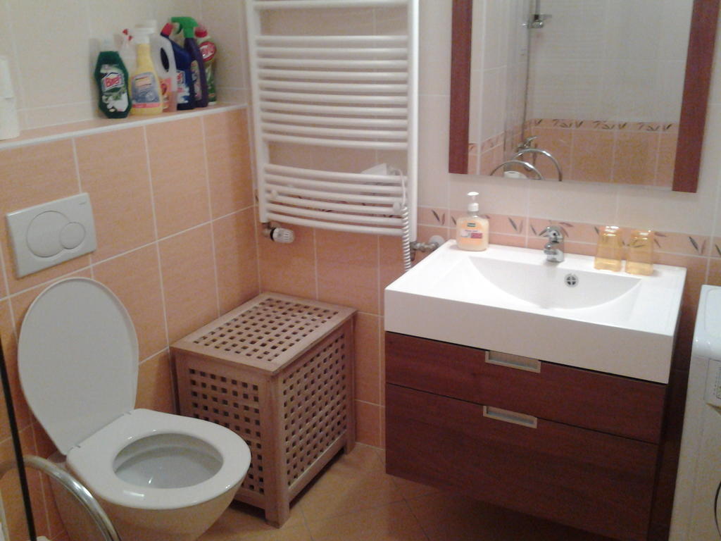 Apartman Residence Nabrezi Beroun  Ngoại thất bức ảnh